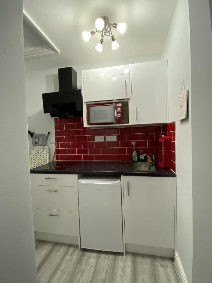 Comfortable - Cosy - Budget Studios In City Center Londyn Zewnętrze zdjęcie
