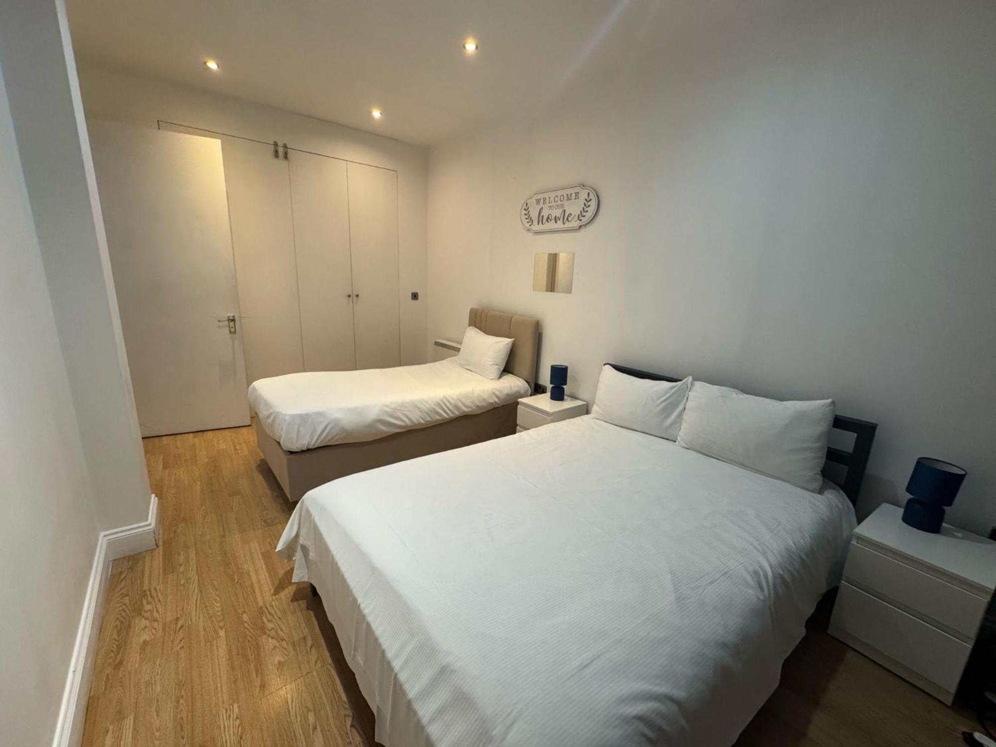 Comfortable - Cosy - Budget Studios In City Center Londyn Zewnętrze zdjęcie