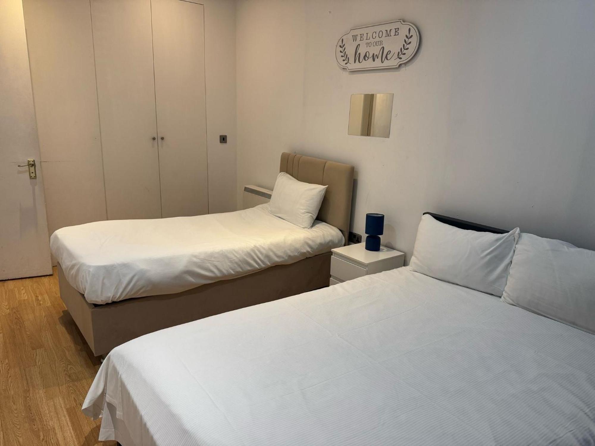 Comfortable - Cosy - Budget Studios In City Center Londyn Zewnętrze zdjęcie