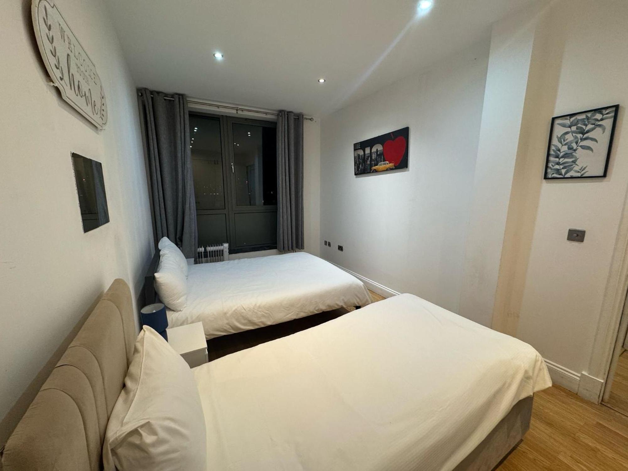 Comfortable - Cosy - Budget Studios In City Center Londyn Zewnętrze zdjęcie